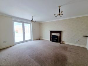 Sitting Room- click for photo gallery